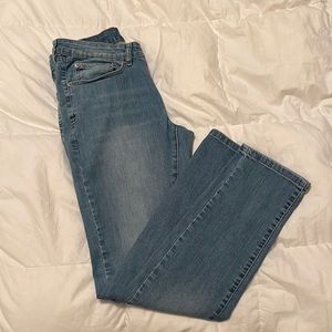 IZOD Mens Relaxed Fit Straight Jeans